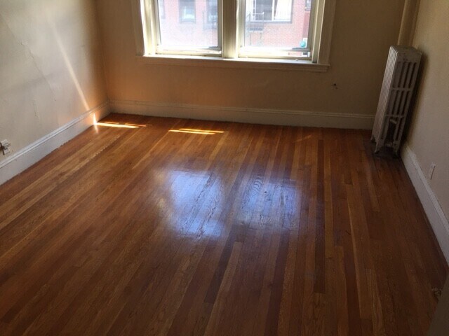 Building Photo - 100 Washington St