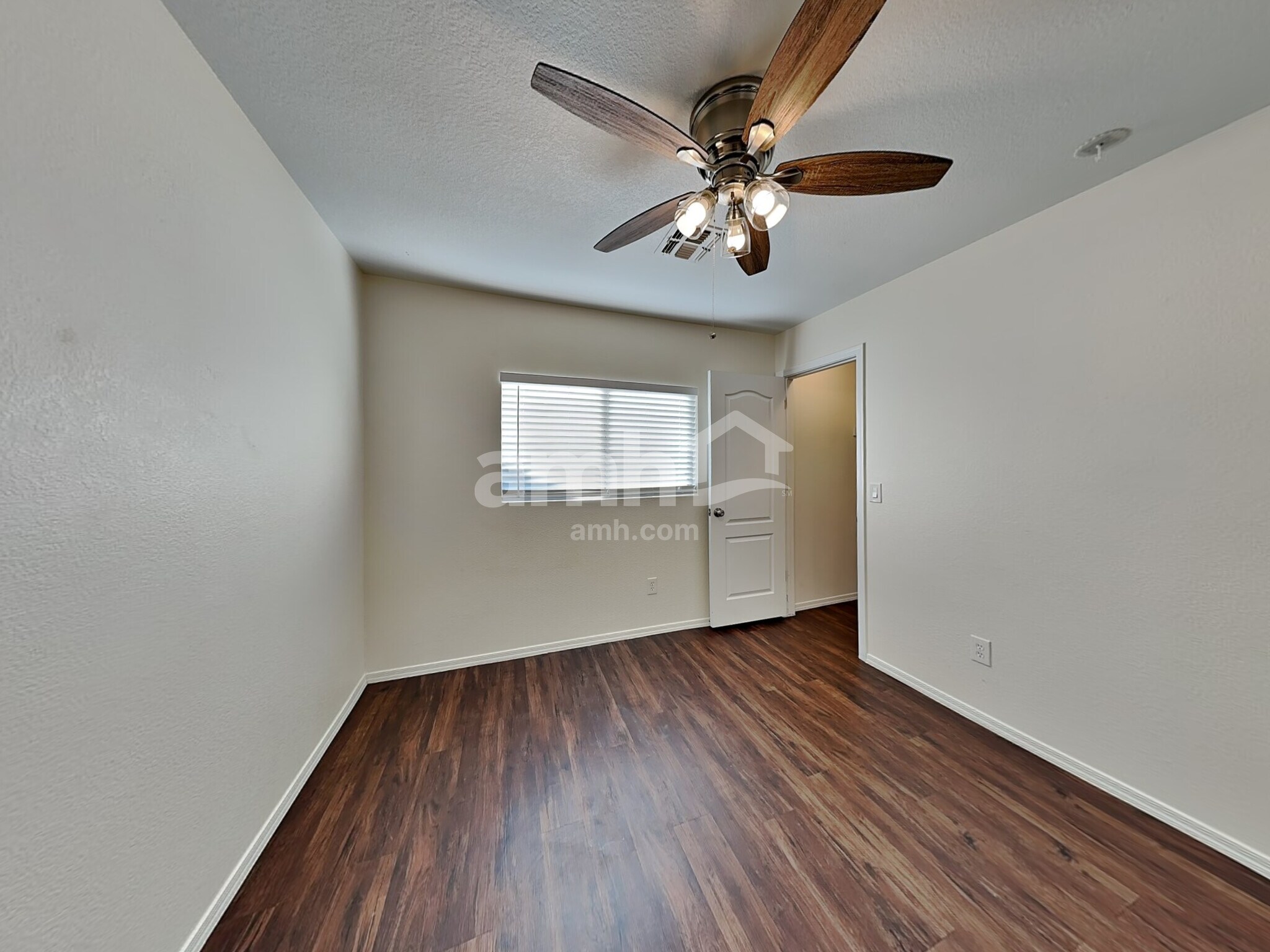 Building Photo - 3035 W Lucia Dr