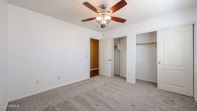 Building Photo - 7015 W Southgate Ave