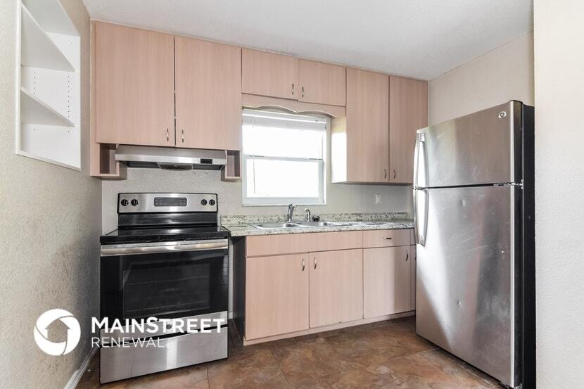 Building Photo - 2184 Colonial Ave