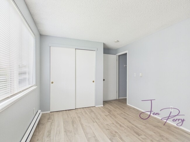 Building Photo - 3 Bedroom near Vista Middle School Ferndale
