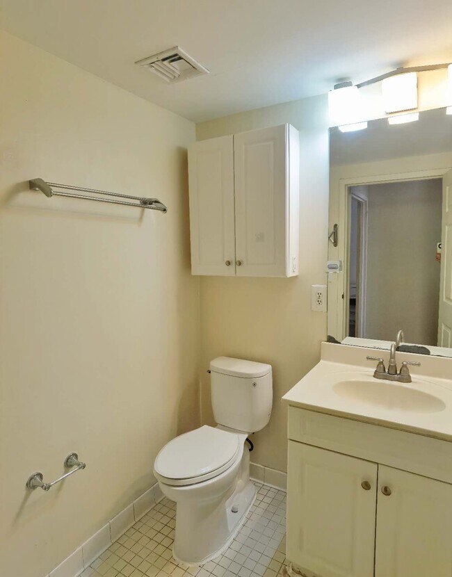 Building Photo - 1 2ND St