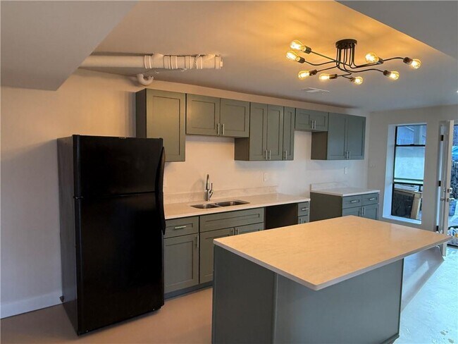 Building Photo - 456 Poverty Acres Rd