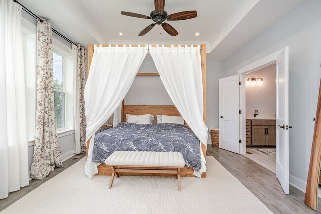 Building Photo - 3427 Earhart Rd