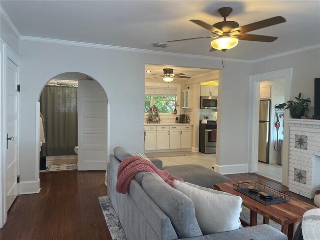 Building Photo - 2624 12th St N