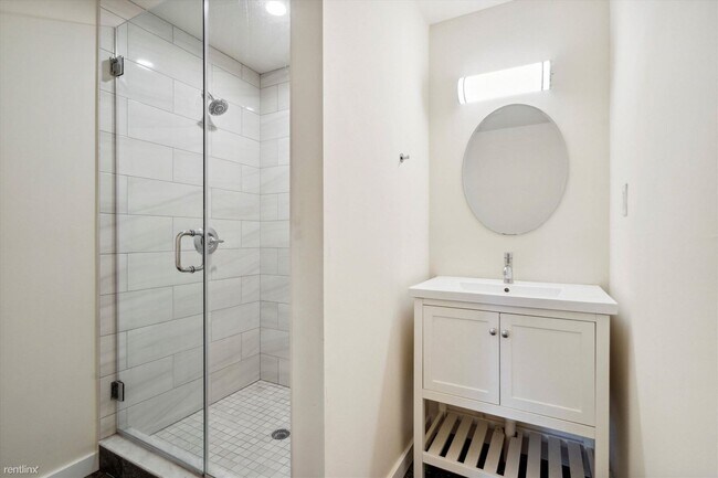 Building Photo - 5 br, 5 bath House - 1826 W Montgomery Ave
