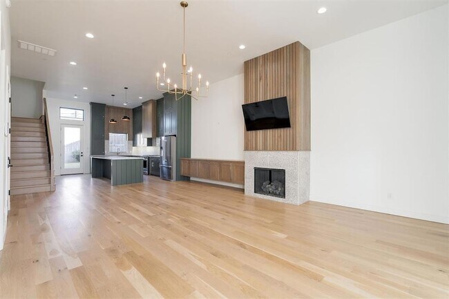 Building Photo - 827 NW 8th St