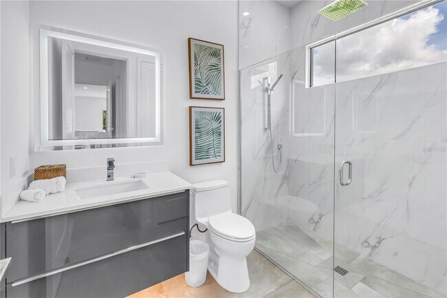 Building Photo - 2314 Floyd St