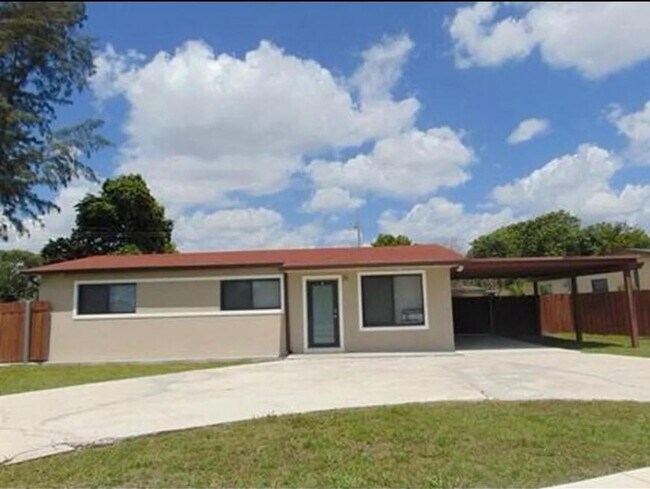 Primary Photo - 3 bedroom in Miami Gardens FL 33054