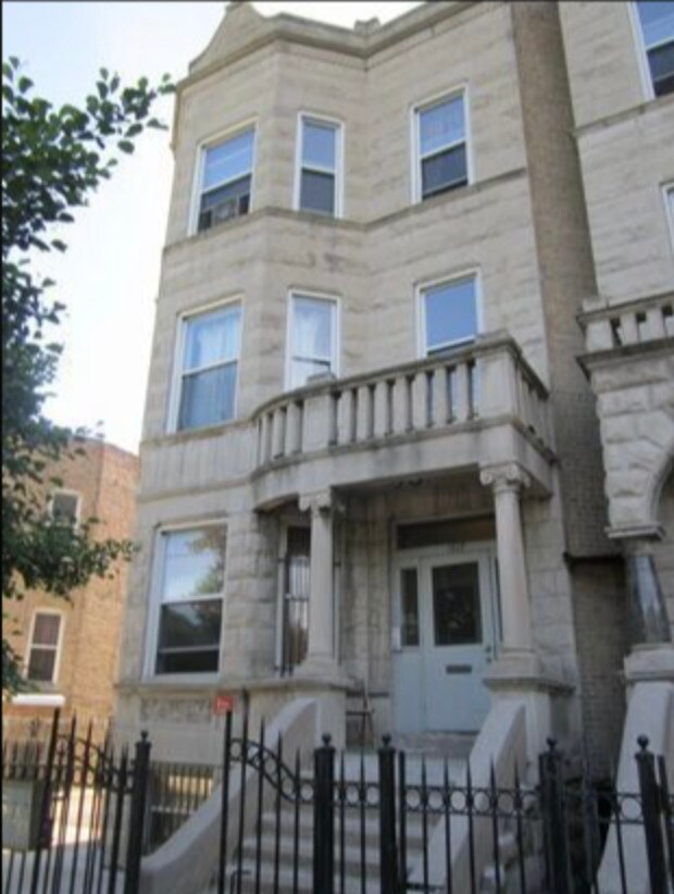 Primary Photo - 1517 N California Ave