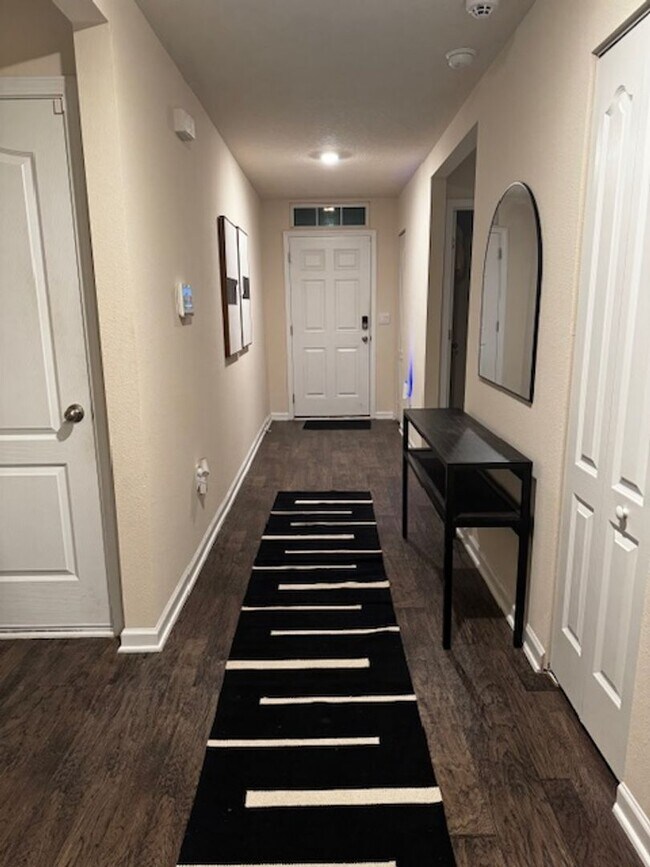 Building Photo - Awesome 4/2 Located in Desirable Yulee Area Nassau County Priced to rent and won't last long!