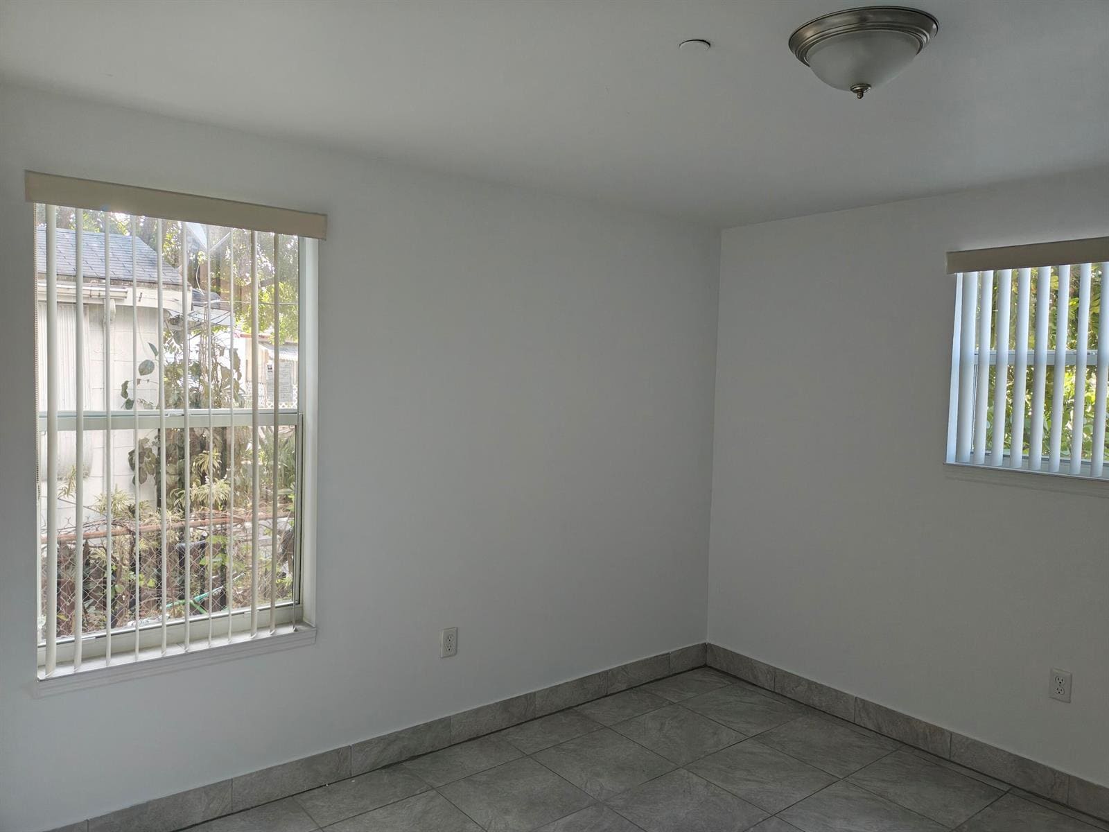 Building Photo - 2326 Taft St