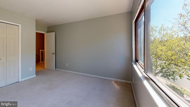 Building Photo - 3836 Miramonte Pl