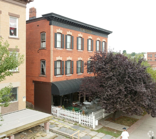 Building Photo - The Franklin