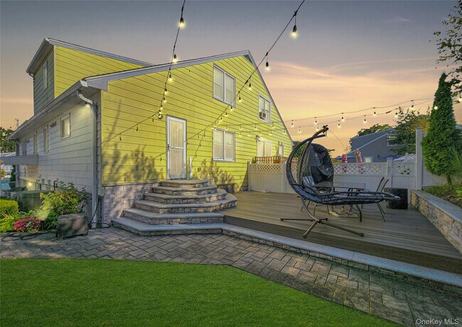 Building Photo - 7 Ronalds Ave