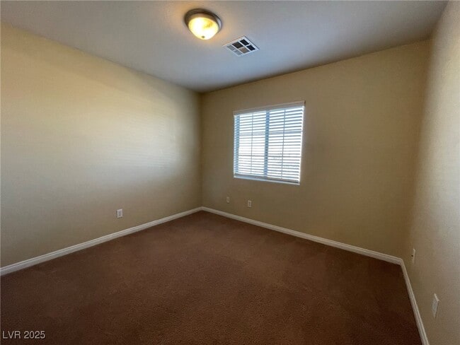Building Photo - 275 Red Eucalyptus Dr