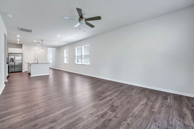 Building Photo - Elegant 4 Bedroom 2.5 Bathroom Home Near Downtown Greenville $2,400/mo rent