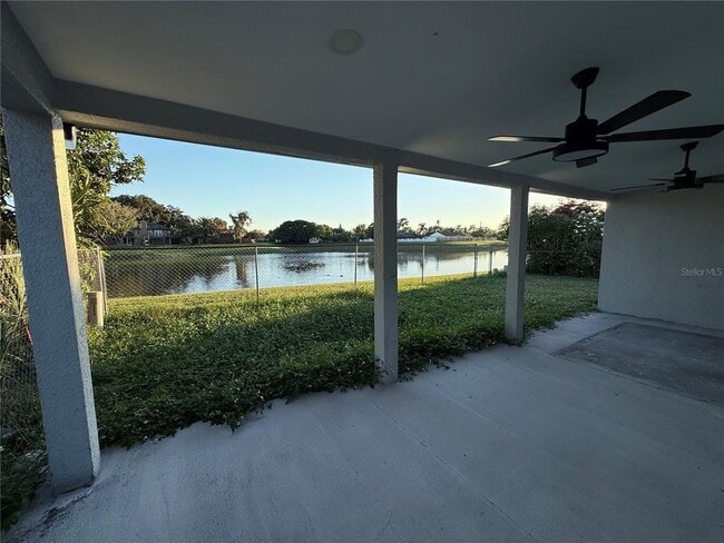 Building Photo - 128 Sandalwood Dr