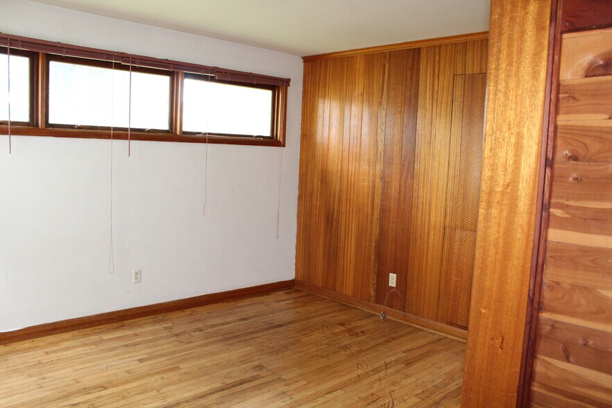 Bedroom #2 - 1129 W Carson St