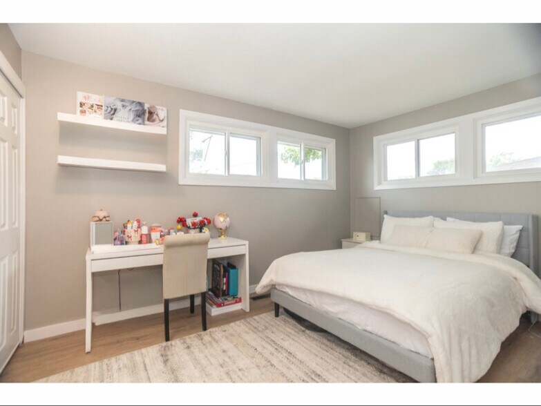 Building Photo - 726 Lawler Ave