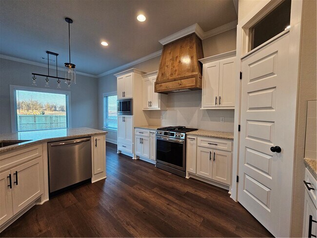 Building Photo - 1450 Sessile Oak Wy