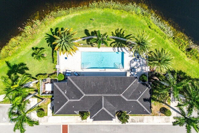 Building Photo - 11401 Pointe Midtown Dr