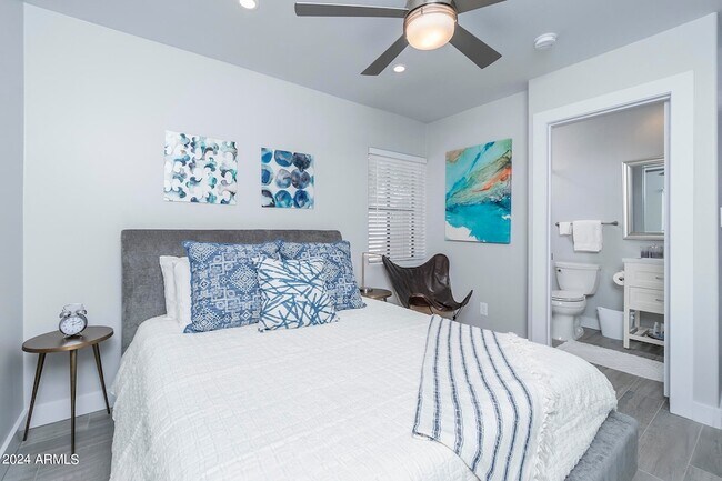 Building Photo - 7520 E McKnight Ave