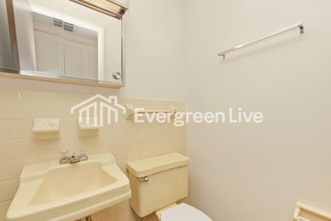 Building Photo - 4431 Procuniar Dr