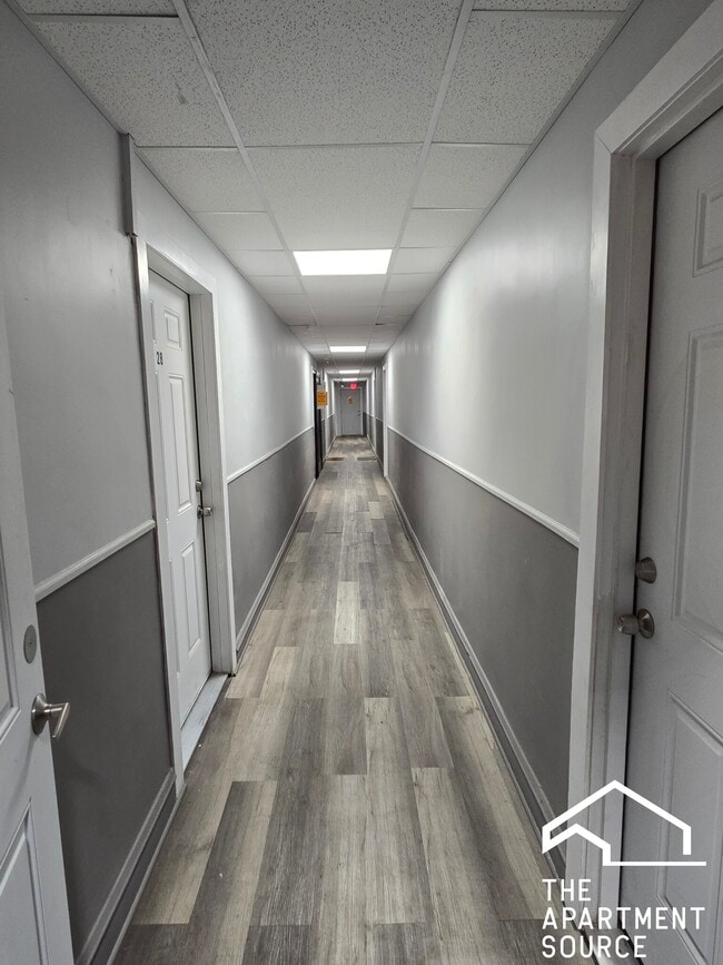 Building Photo - 3420 W Irving Park Rd