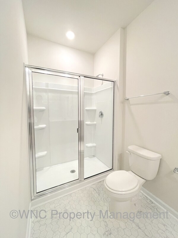 Building Photo - 134 Shorthorn Rd
