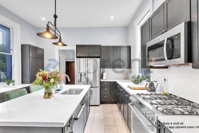 Building Photo - 1273 McAllister St