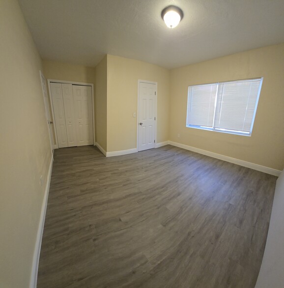 Master bedroom - 1259 NW 34th Ave