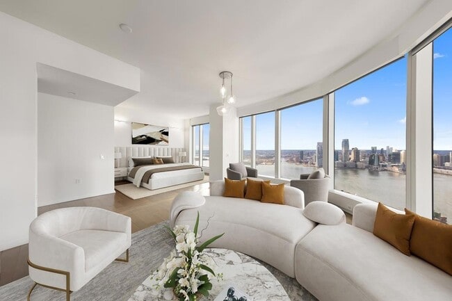 Building Photo - 50 West St