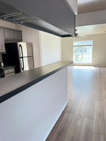 Building Photo - 303 N Arizona Dr
