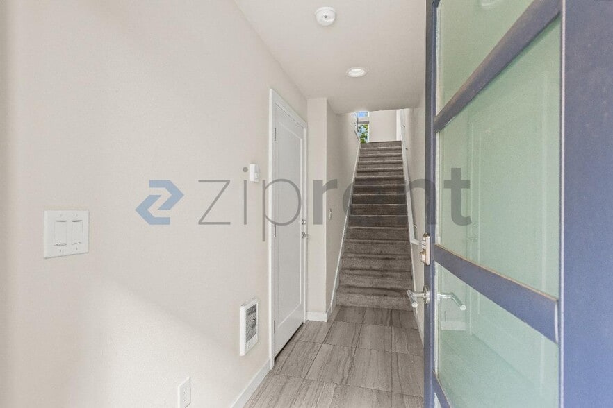 Building Photo - 1588 139th Ct NE