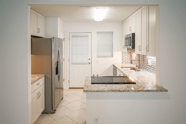 Building Photo - 1502 Pullen Rd