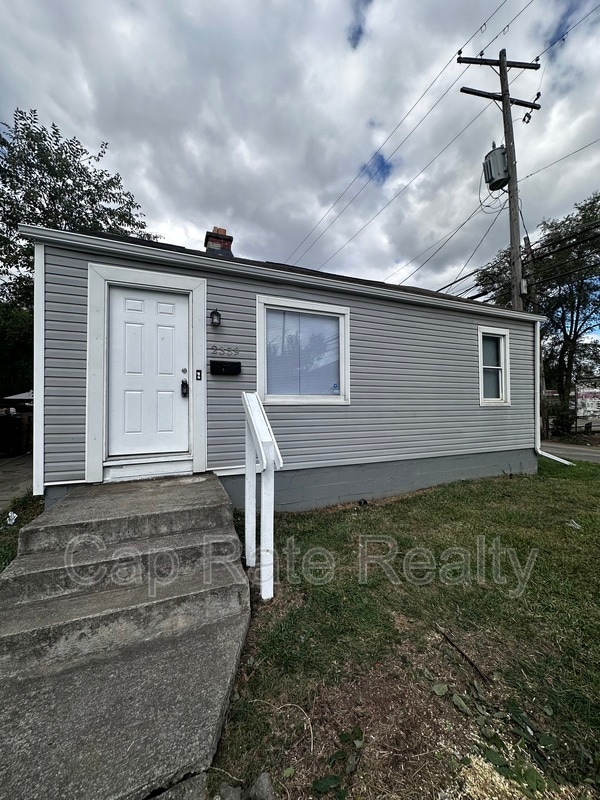 Building Photo - 2359 McGuffey Rd
