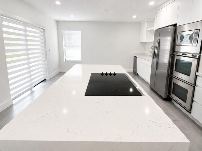 Building Photo - 4683 NW 99th Terrace