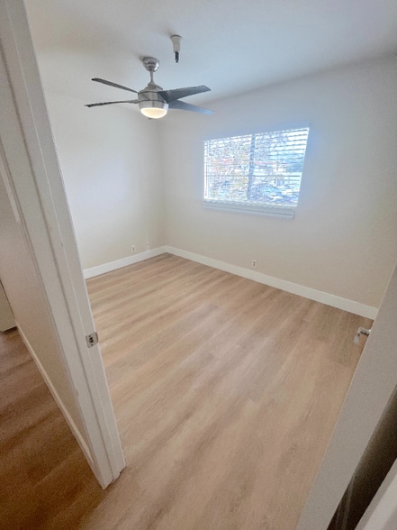 Building Photo - 147 Avenida Serra