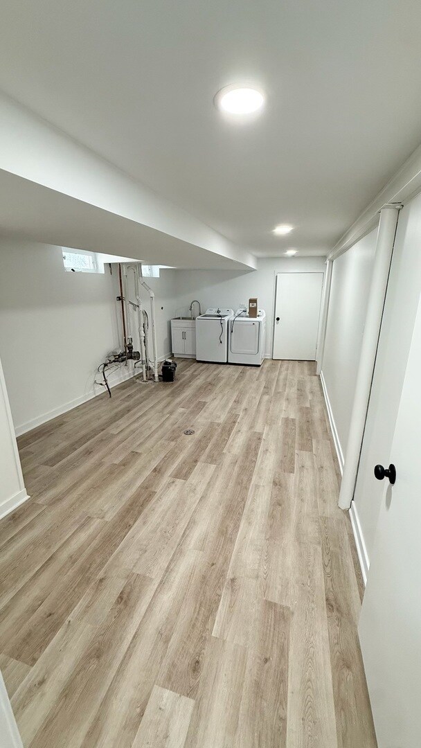 Building Photo - 8748 N Olcott Ave