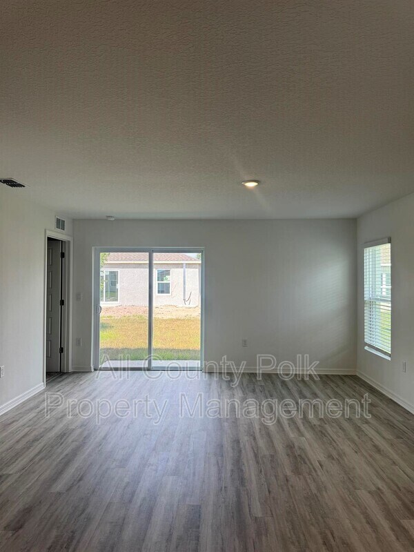 Building Photo - 1139 Amber waves ct