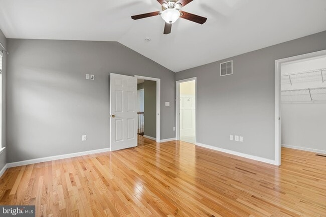 Building Photo - 9343 Morning Walk Dr