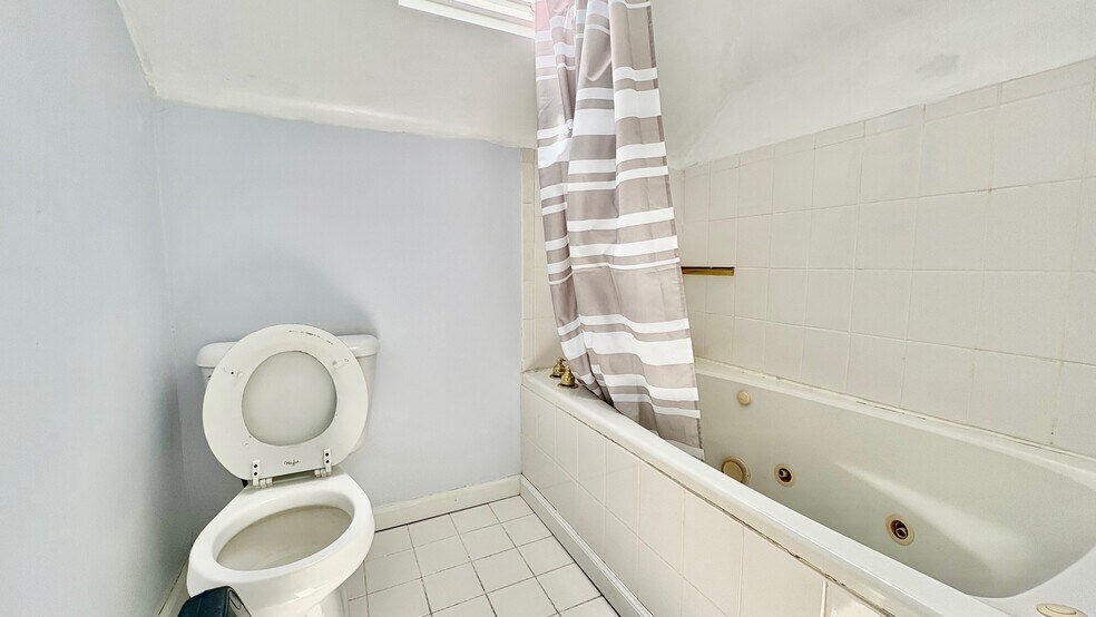 Building Photo - 6345 Morrowfield Ave