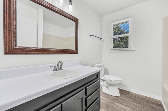 Building Photo - 2459 US-79