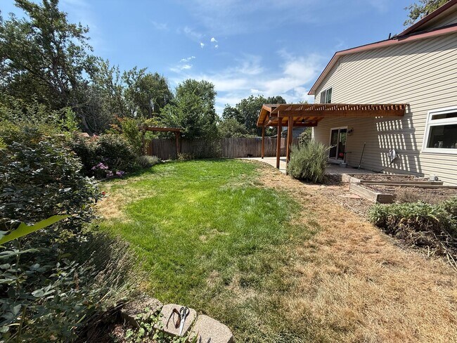 Building Photo - 3491 W Forsythia Dr