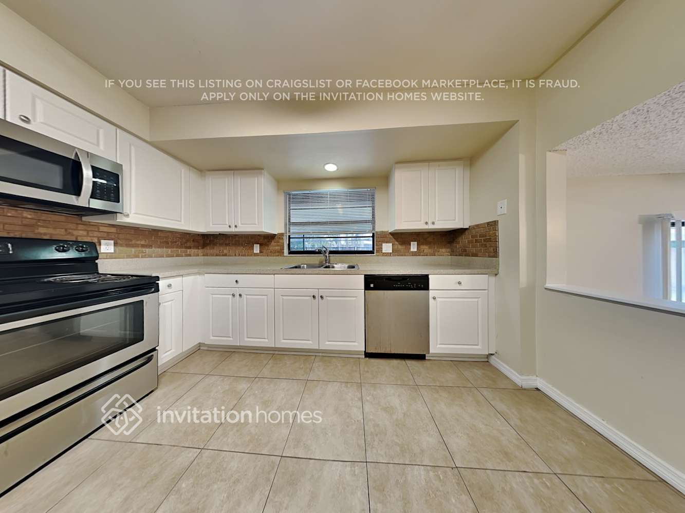 Building Photo - 15707 GardenSide Ln
