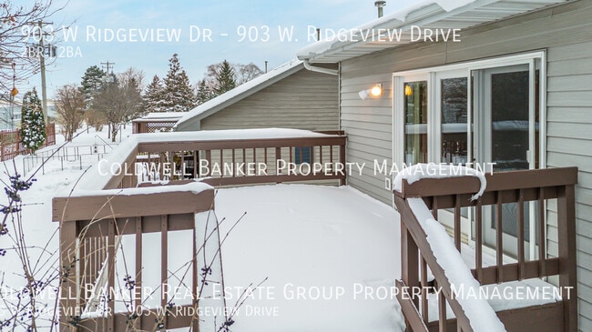 Building Photo - 903 W Ridgeview Dr