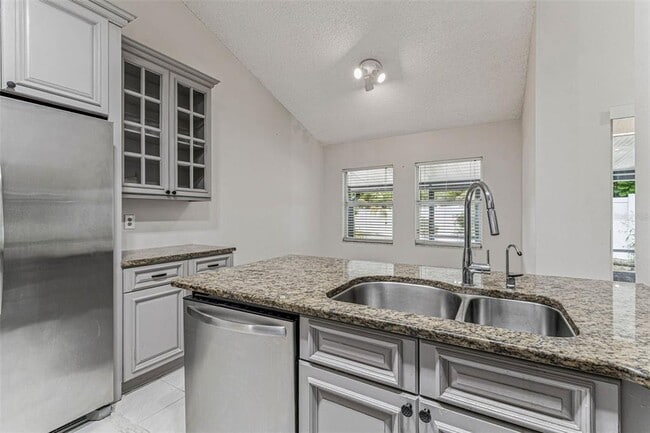 Building Photo - 7206 Ridgeport Dr