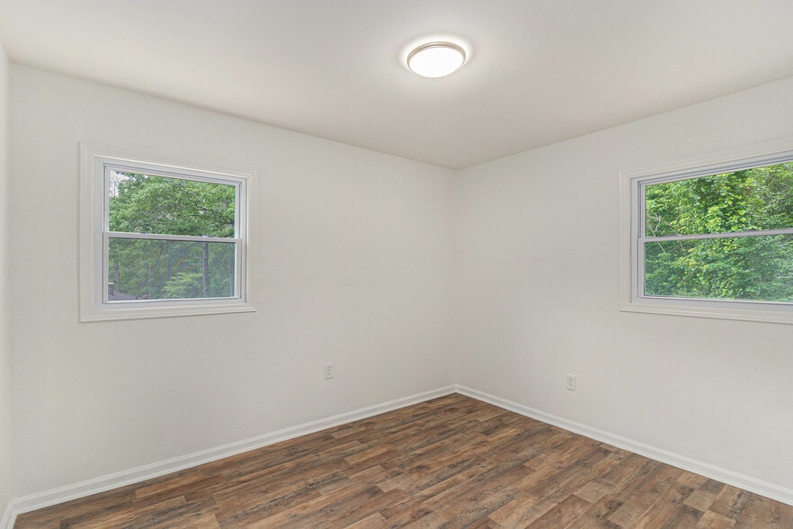 Building Photo - 3181 Pennington Cir SW