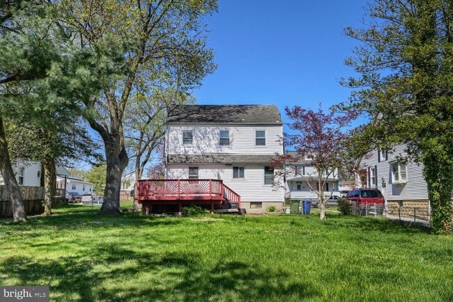 Building Photo - 6609 Fairdel Ave